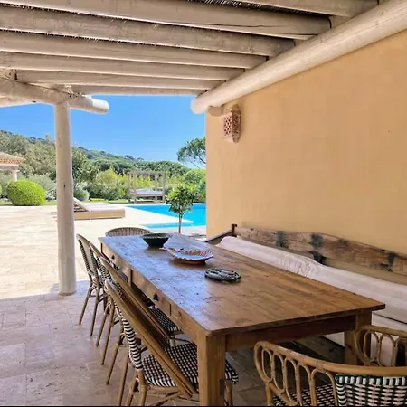 Luxury Mediterranean With Pool & Helipad 别墅 圣特罗佩