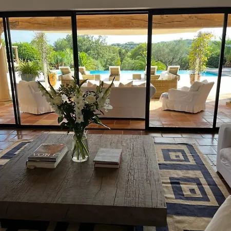 Luxury Mediterranean With Pool & Helipad 别墅 圣特罗佩