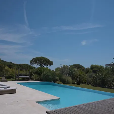Luxury Mediterranean With Pool & Helipad * 圣特罗佩